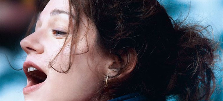 une